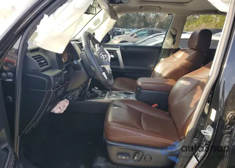 2020 Toyota 4Runner Sr5/Sr5 Premium z USA, uszkodzony, nr VIN JTEBU5JR4L5744114